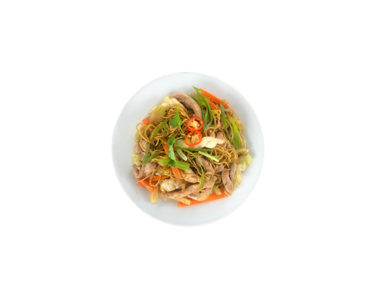 Stir fry egg noodle with veg & chicken*