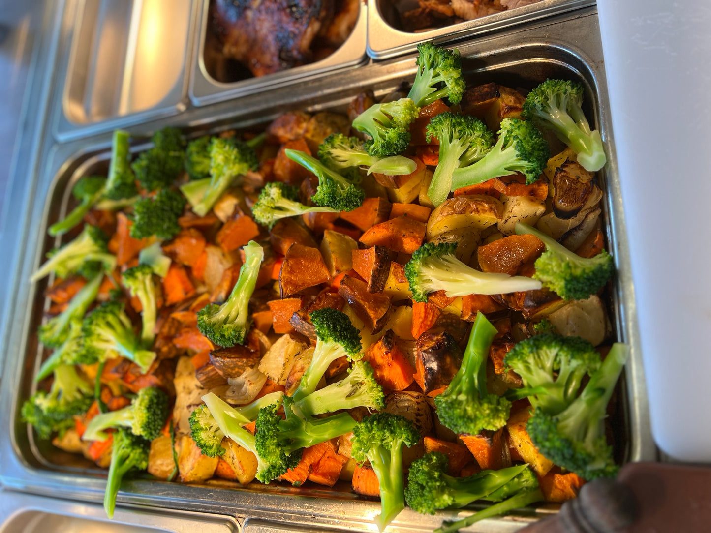 Roast veg and mixed salad [V]*